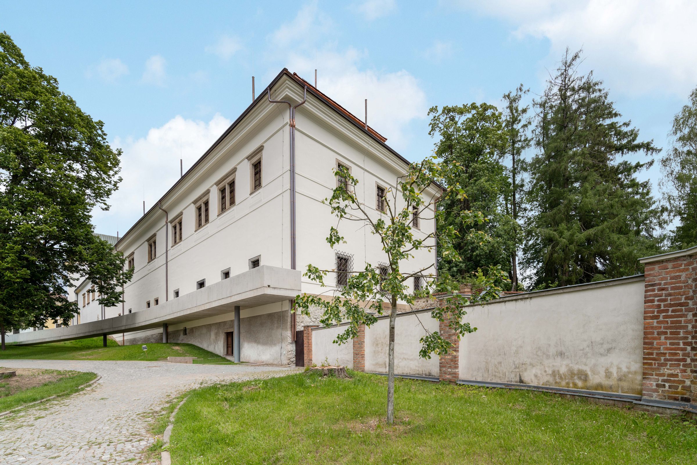 KKC Žďár nad Sázavou – konvent a zahrada